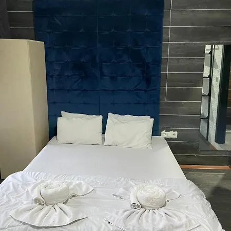 Pera